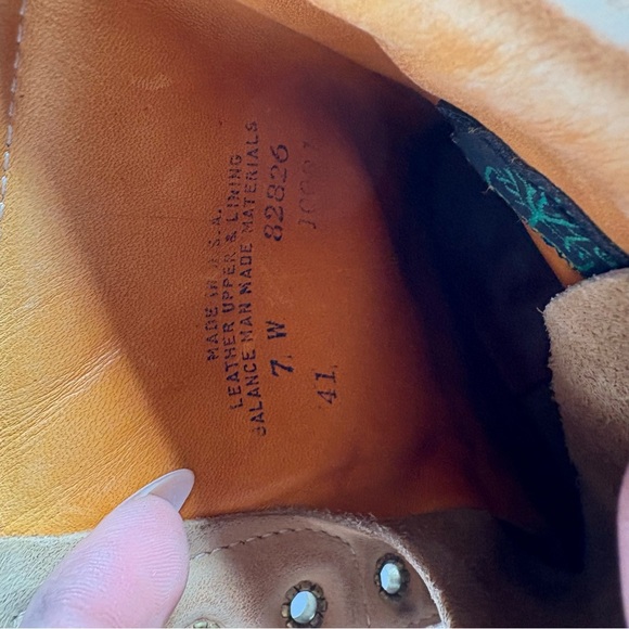 Timberland VTG Tan Lace-Up Boots Men’s Sz 7W Oil Resistant - Picture 7 of 8